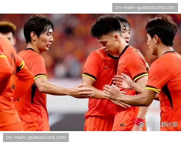 最后两轮仍有七支球队排名未定,季后赛对阵形势扑朔迷离 最后两轮仍有七支球队排名未定,季后赛对阵形势扑朔迷离