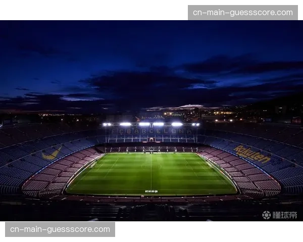 诺坎普改造进度更新:新草皮铺设完成,将测试排水与弹性系统 诺坎普改造进度更新:新草皮铺设完成,将测试排水与弹性系统